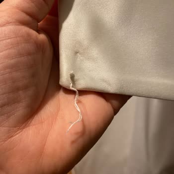 Düğün Günümde Hayal Kırıklığı: Yaka Kopması Ve Erken Elbise Değişimi