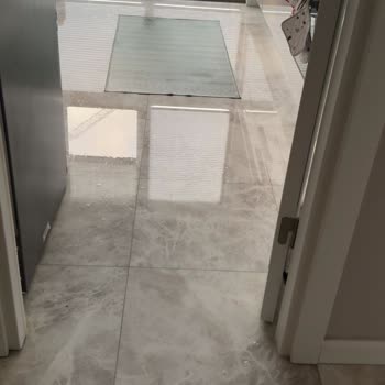 Sur Yapı'nın İhmalkarlığı: Su Baskını Ve Zarar Gören Eşyalar