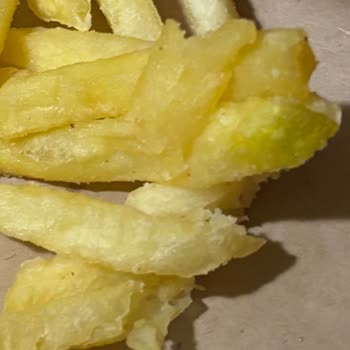 Eve Gelen Çöp Menü: Soğuk Ve Lezzetsiz Deneyim