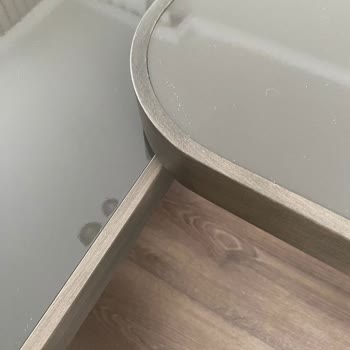 Yanlış Renk Ve Uzun Süreli Bekleyiş: Orta Sehpa Sorunu