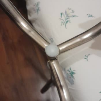 Üç Ayaklı Bastonun Kalitesizliği Ve Güvenlik Riski