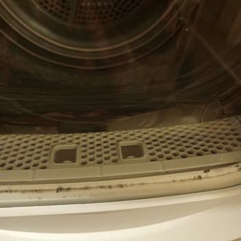 Hoover Kurutma Makinesinde Toz Ve Su Birikmesi Sorunu