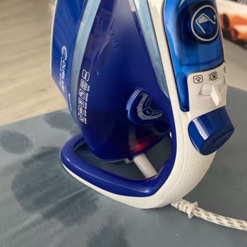 Tefal Ütü Sürekli Su Akıtıyor Ve Sorun Çözülmüyor