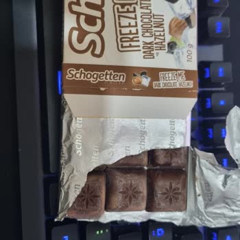 Bozuk Çikolata Ve İlgisiz Müşteri Hizmeti