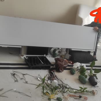 Demente Mobilya Tehlikeli Ürün Ve İlgisiz Müşteri Hizmetleri