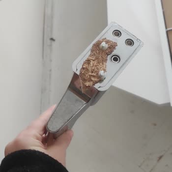 Demente Mobilya Tehlikeli Ürün Ve İlgisiz Müşteri Hizmetleri