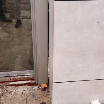 6 Aydır Teslim Edilmeyen Kapı Ve İletişim Sorunu