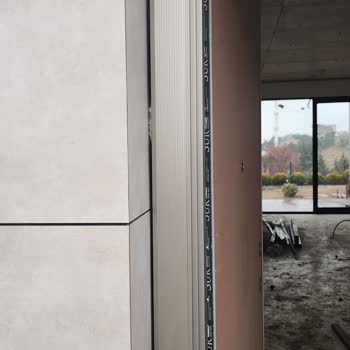 6 Aydır Teslim Edilmeyen Kapı Ve İletişim Sorunu