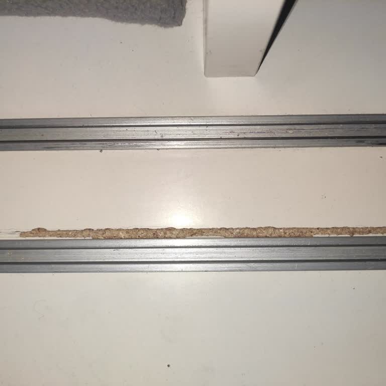 İstikbal Mobilya Yatak Odası Dolabında Süregelen Ray Problemleri