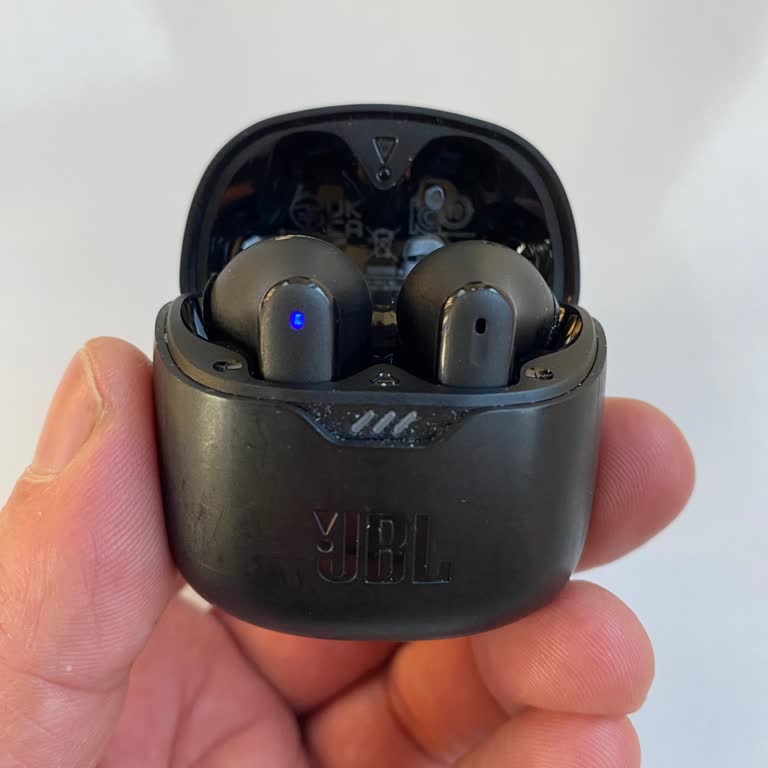 JBL Tune Flex Kulaklık Sorunu: Sağ Taraf Çalışmıyor