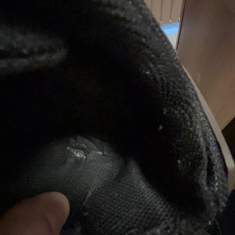 Skechers Ayakkabının Hızla Deformasyonu