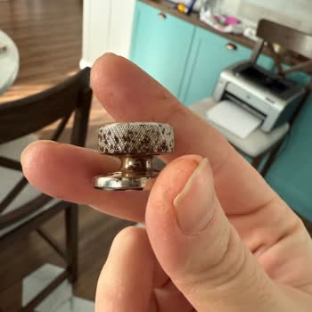 Paslanan Fırın Parçaları Ve Uzun Bekleyiş