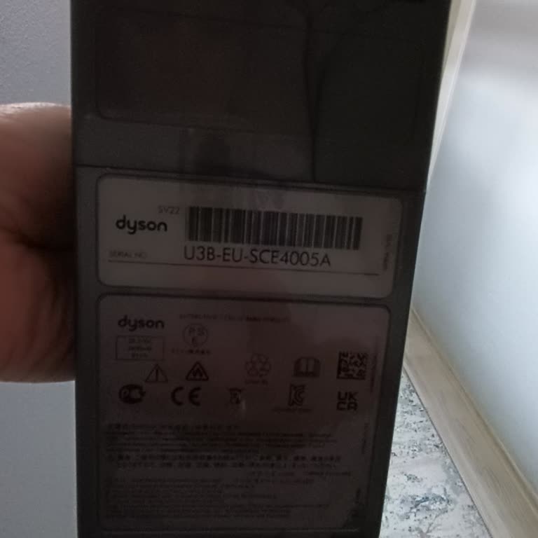 Dyson V15 Sürekli Duruyor: Çözüm Bekliyorum
