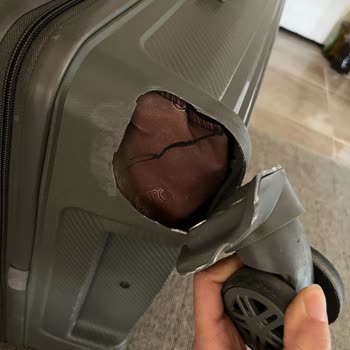 Ajet Bagaj Hasarı Ve Yetersiz Müşteri Hizmeti!