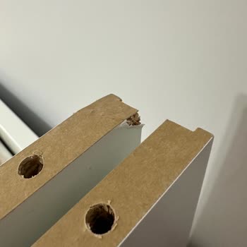 IKEA'dan Gelen Kırık Şifonyer Parçaları Ve İletişim Sorunu