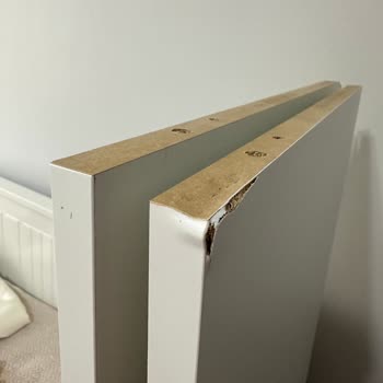 IKEA'dan Gelen Kırık Şifonyer Parçaları Ve İletişim Sorunu