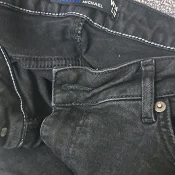 Koton черные джинсы полиняли