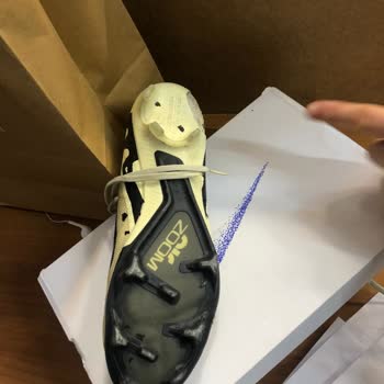 Kısa Sürede Hasar Gören Ayakkabı Ve Yetersiz Müşteri Hizmeti