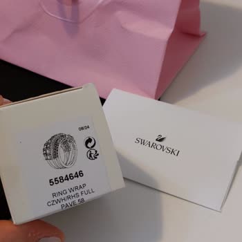 Swarovski Yüzük Değişiminde Büyük Sorun