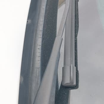 BMW 316i Ön Cam Fitil Sorunu