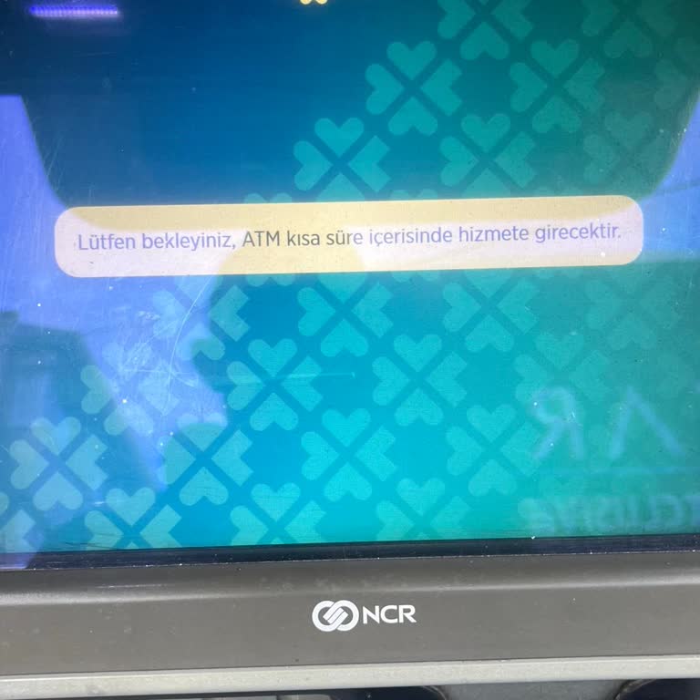 ATM'de Parama El Konuldu, Mağdur Ediliyorum