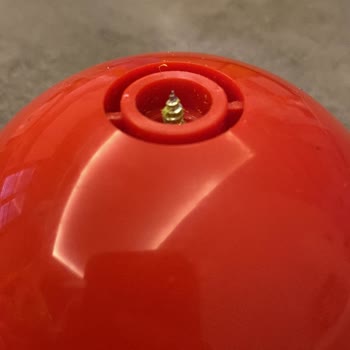 Güvensiz Mama Sandalyesi Oyuncağı Kırıldı