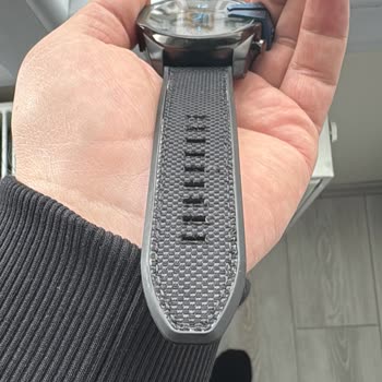 Armada Saat'ten Aldığım Saat Yıpranmış Geldi