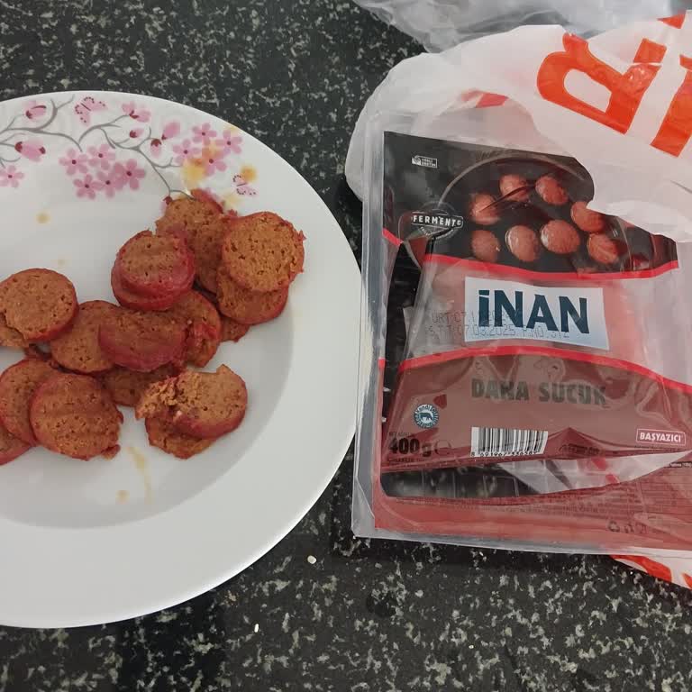 Migros'tan Aldığım Dana Sucuk Bozulmuş Çıktı