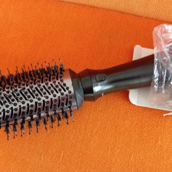 Bozuk Saç Şekillendirici Ve Yetersiz Müşteri Hizmeti