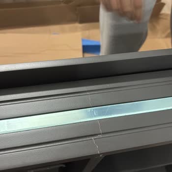 Parasıyla Rezil Olan Müşterinin Kırık Masa Çilesi