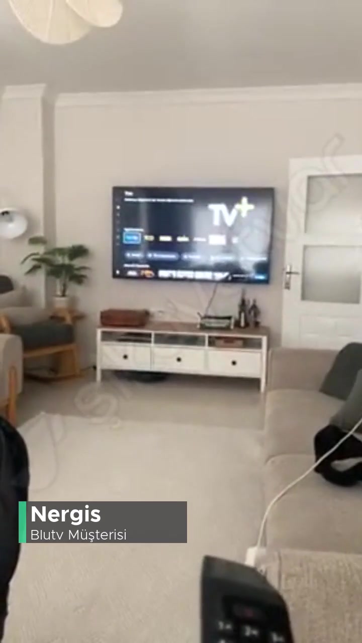 Blutv Televizyonda Açılmıyor! videonun kapak resmi