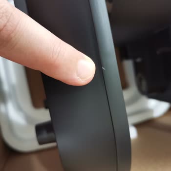 Sevgililer Günü Hediyesinde Hayal Kırıklığı: Çiziklerle Gelen Ürün