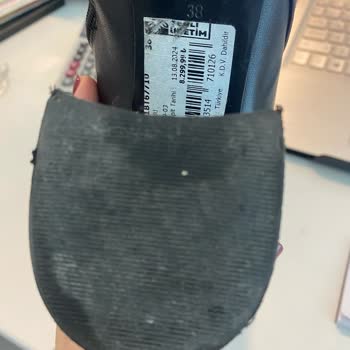 Tergan Deri Ayakkabı Fiyaskosu: İki Sol Ayak!