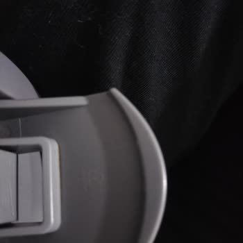 Stanley Thermos Uses Harmful Plastic (7) – Not Safe for Health