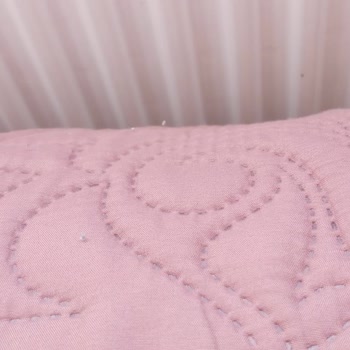 Taç Marka Yatak Örtüsü Tüylenme Sorunu