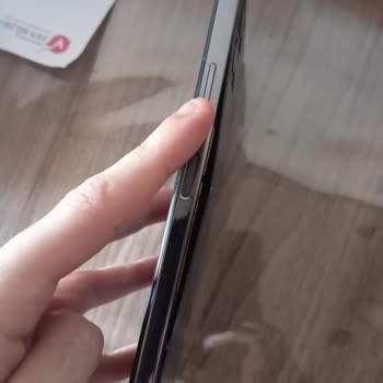 Omix Telefonumun Sürekli Kapanma ve Kırılma Sorunu