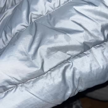 Aldığım Mont Kötü Koku Ve Su Geçirme Sorunu Yaşıyor