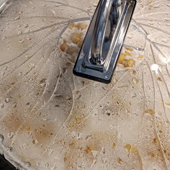 Karaca Tencere Cam Kapağı İlk Kullanımda Patladı