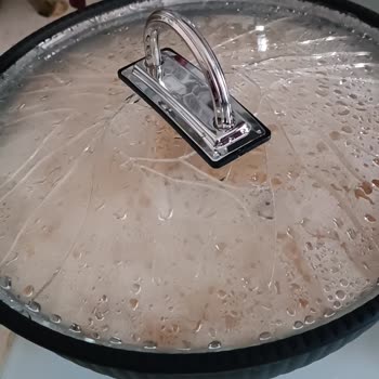 Karaca Tencere Cam Kapağı İlk Kullanımda Patladı