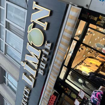 Limon Butik (Esenler) Dikiş Hatası Olan Pantolonu Kabul Etmedi