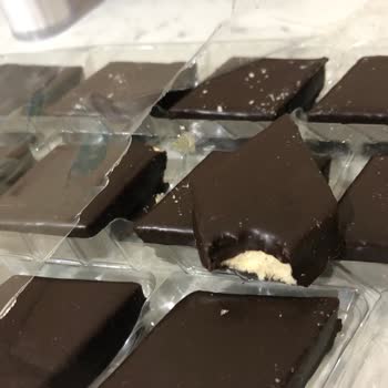 Paket İçerisinden Isırılmış Ürün Çıkması