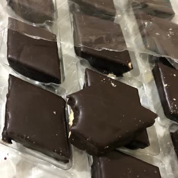 Paket İçerisinden Isırılmış Ürün Çıkması