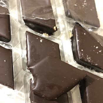 Paket İçerisinden Isırılmış Ürün Çıkması