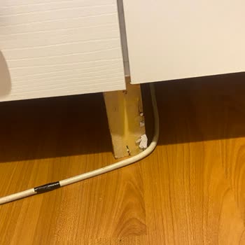 Eksik Parçalarla Gelen Gardırop Hayal Kırıklığı