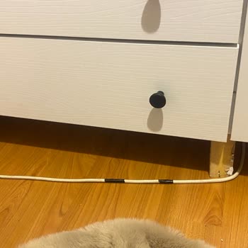 Eksik Parçalarla Gelen Gardırop Hayal Kırıklığı