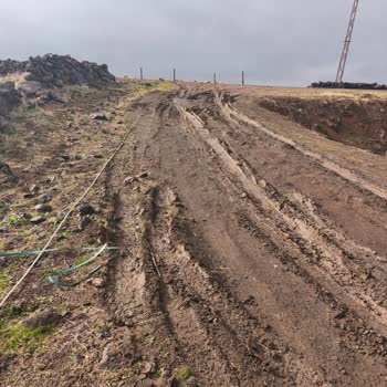 Şanlıurfa Büyükşehir Belediyesi Yollar Çamurlu