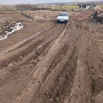Şanlıurfa Büyükşehir Belediyesi Yollar Çamurlu