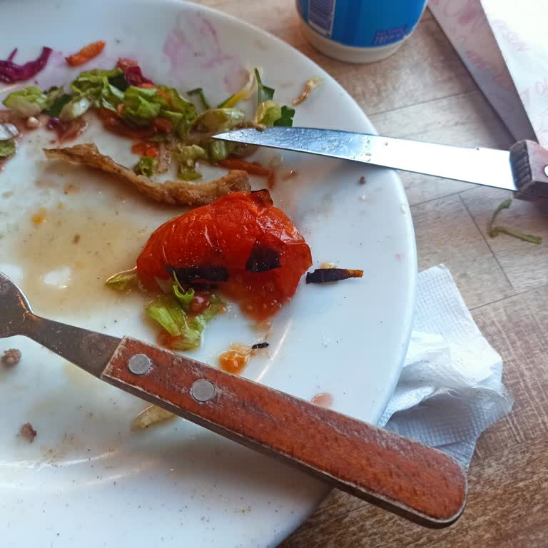 Köfteci Emir Beylikdüzü Şubesinde Hayal Kırıklığı