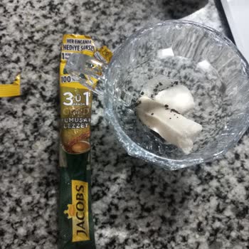 Jacobs Kahve Skandalı: Bozuk Ürünle Karşılaştım
