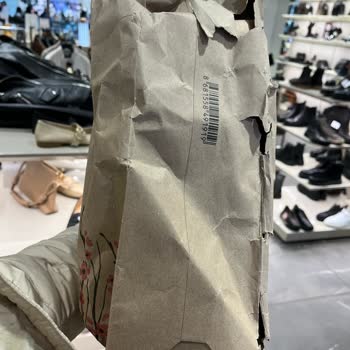 Özensiz Paketleme Ve Tutarsız Hizmet